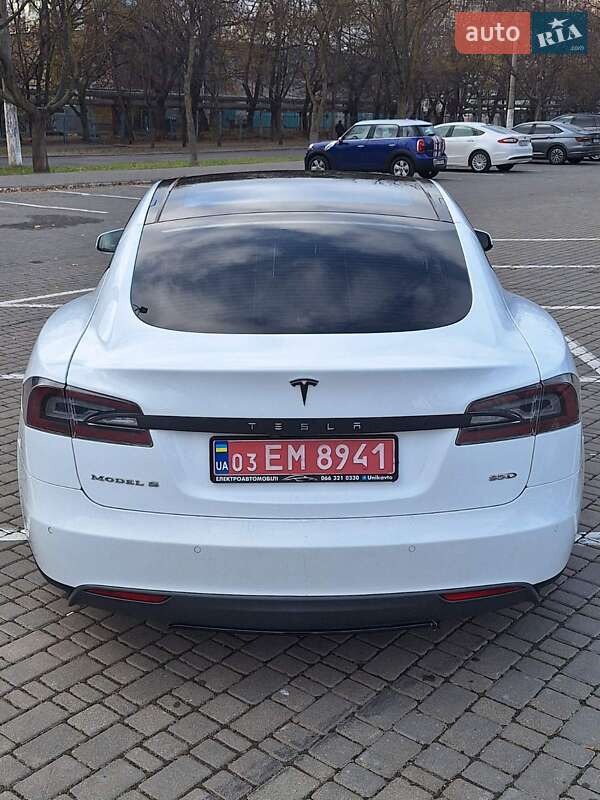 Лифтбек Tesla Model S 2015 в Одессе