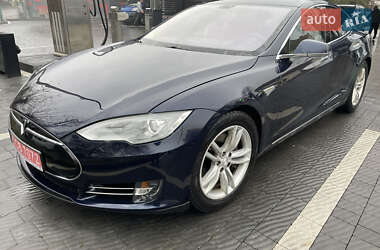 Лифтбек Tesla Model S 2014 в Ивано-Франковске