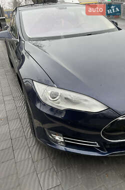 Лифтбек Tesla Model S 2014 в Ивано-Франковске