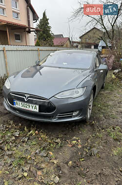 Ліфтбек Tesla Model S 2013 в Києві