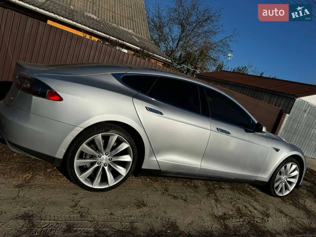 2014 Tesla Model S - мініатюра 16