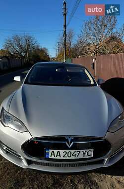 Лифтбек Tesla Model S 2013 в Киеве