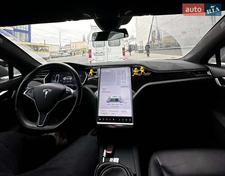 Лифтбек Tesla Model S 2016 в Одессе