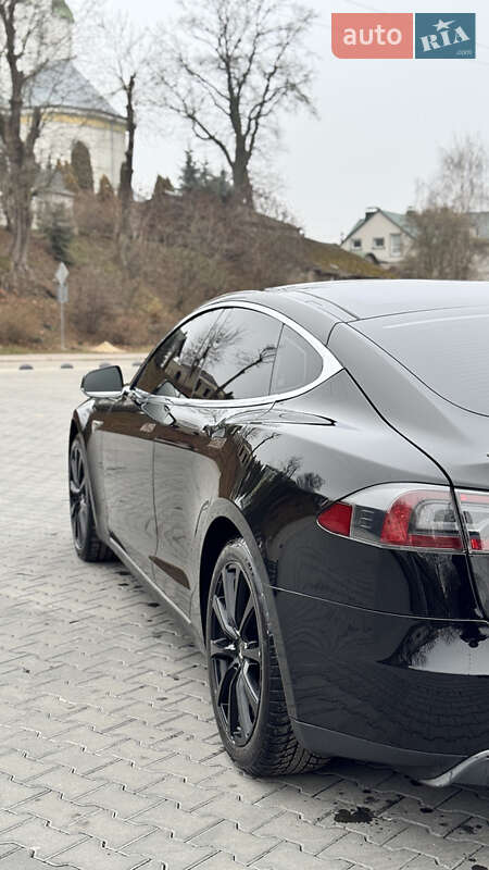 Ліфтбек Tesla Model S 2014 в Зборові