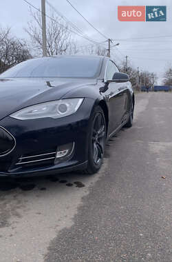 Ліфтбек Tesla Model S 2013 в Миколаєві