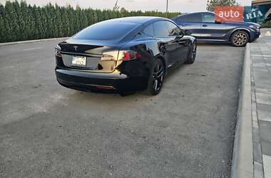 Лифтбек Tesla Model S 2021 в Киеве