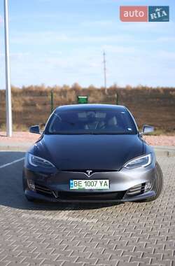 Ліфтбек Tesla Model S 2018 в Миколаєві