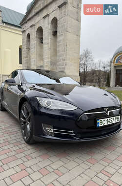 Лифтбек Tesla Model S 2015 в Золочеве