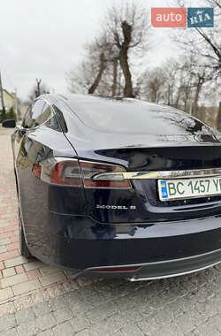 Лифтбек Tesla Model S 2015 в Золочеве