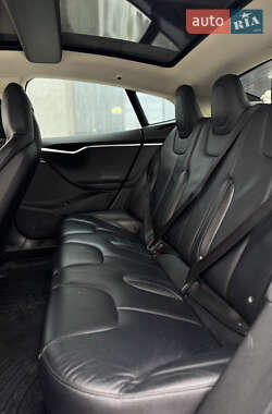 Ліфтбек Tesla Model S 2015 в 