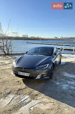 Ліфтбек Tesla Model S 2020 в Києві