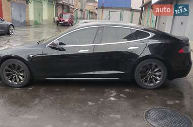 Лифтбек Tesla Model S 2020 в Киеве