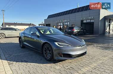 Лифтбек Tesla Model S 2019 в 