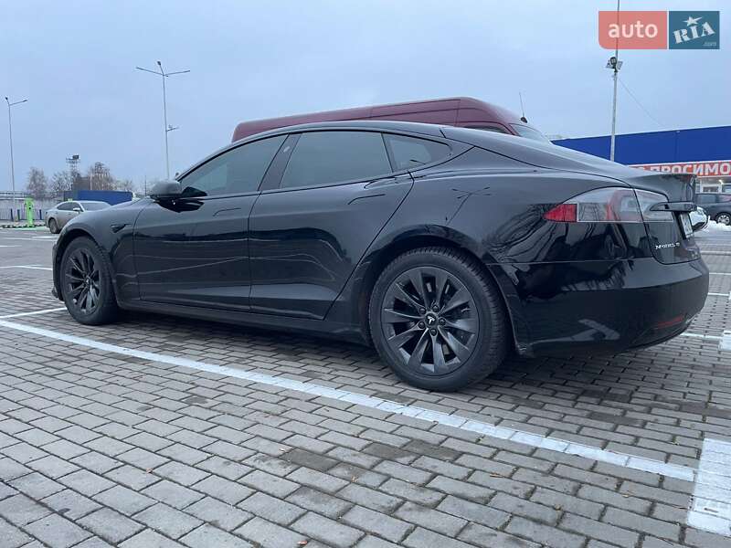 Лифтбек Tesla Model S 2019 в Тернополе