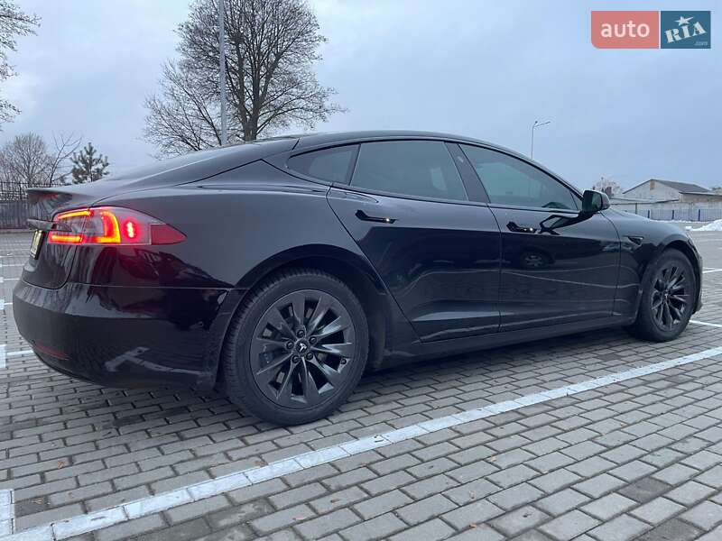 Лифтбек Tesla Model S 2019 в Тернополе