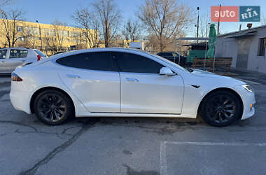 Ліфтбек Tesla Model S 2019 в Дніпрі