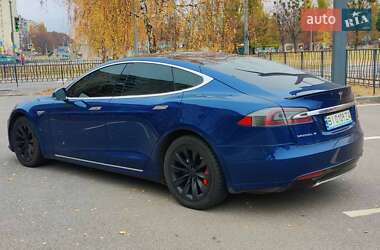 Ліфтбек Tesla Model S 2015 в Харкові