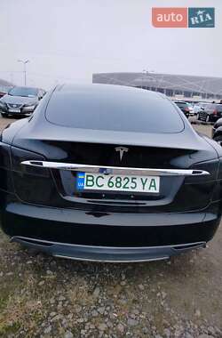 Лифтбек Tesla Model S 2013 в Львове