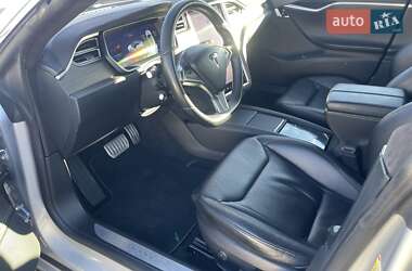 Лифтбек Tesla Model S 2015 в Киеве