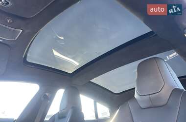 Лифтбек Tesla Model S 2015 в Киеве