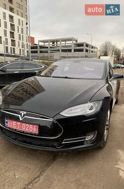 Ліфтбек Tesla Model S 2013 в Львові