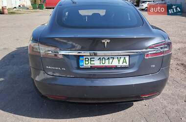 Лифтбек Tesla Model S 2016 в Николаеве