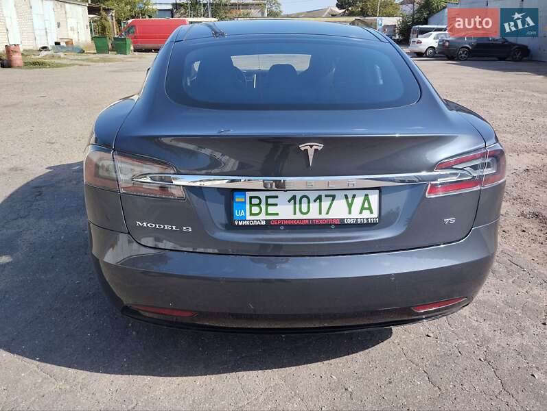 Ліфтбек Tesla Model S 2016 в Миколаєві