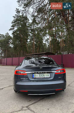 Ліфтбек Tesla Model S 2016 в Полтаві