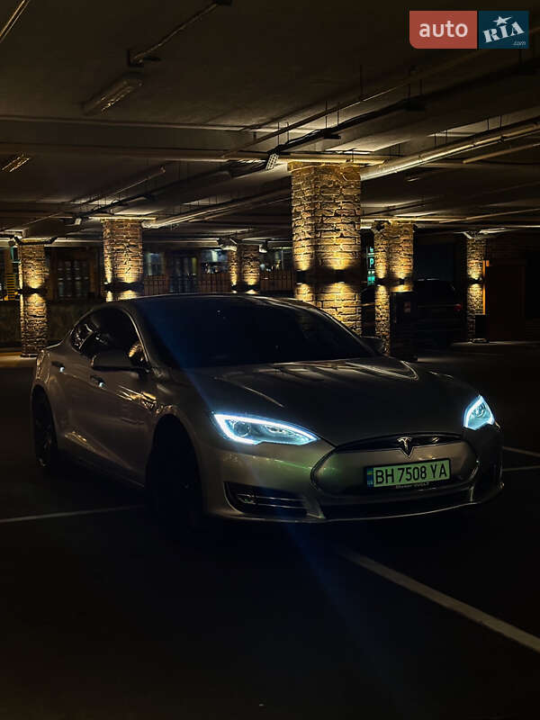 Лифтбек Tesla Model S 2013 в Одессе