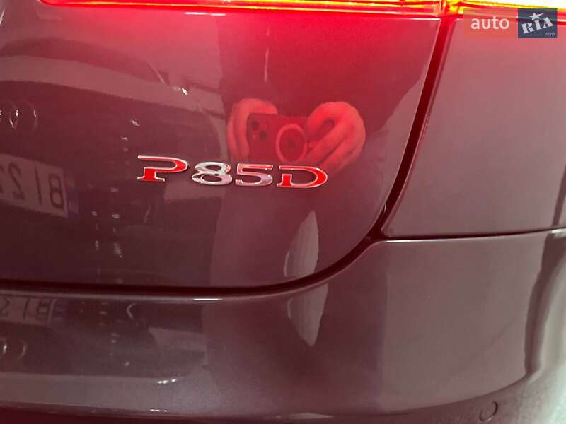 Ліфтбек Tesla Model S 2015 в Полтаві