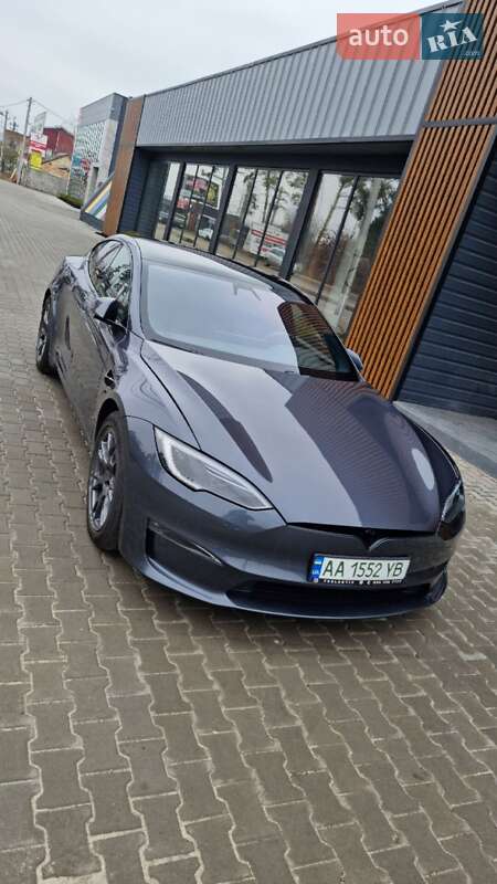 Лифтбек Tesla Model S 2021 в Киеве