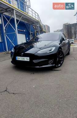 Ліфтбек Tesla Model S 2020 в Одесі