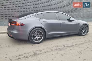 Лифтбек Tesla Model S 2022 в 