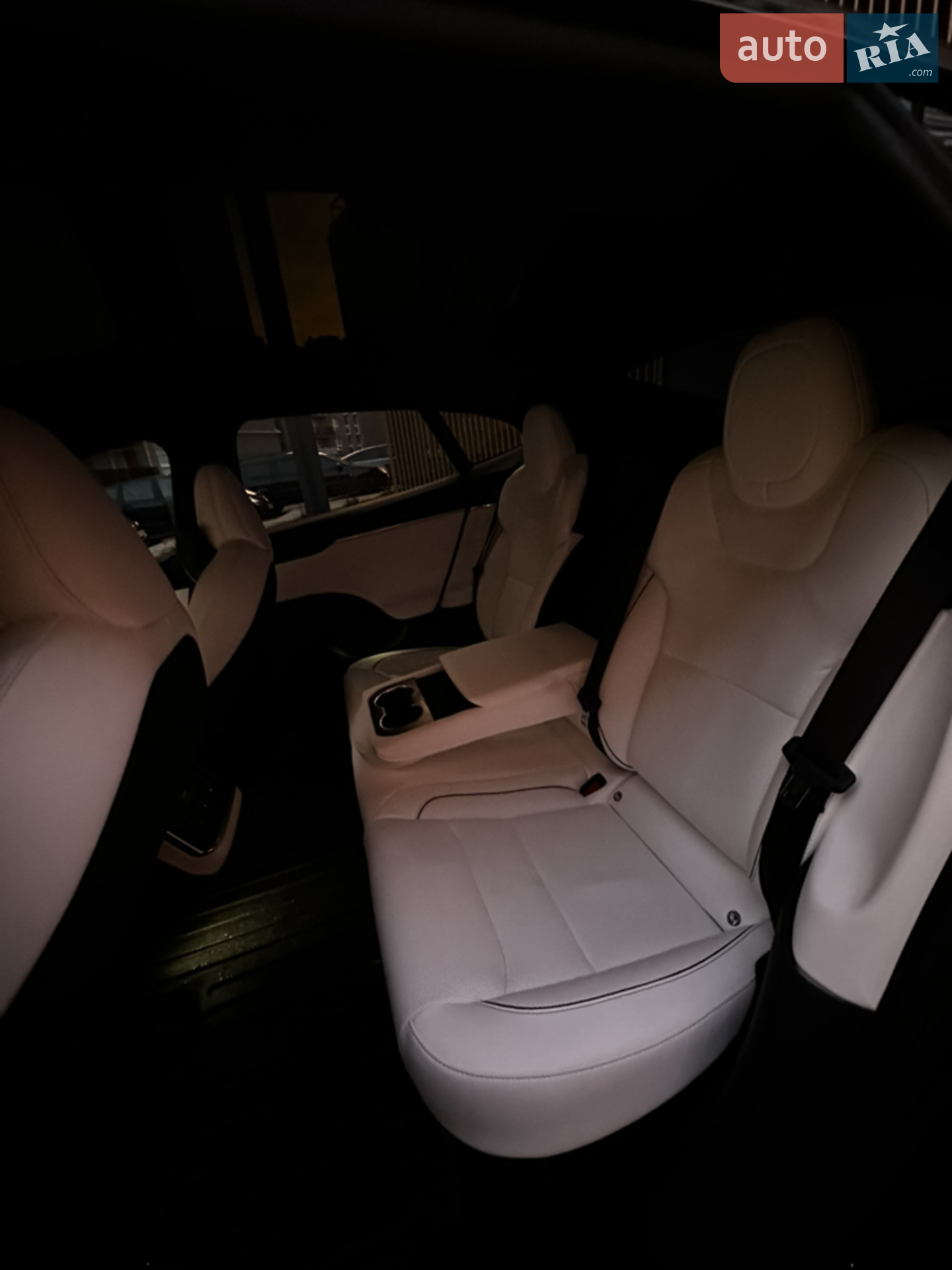 2021 Tesla Model S - мініатюра 23