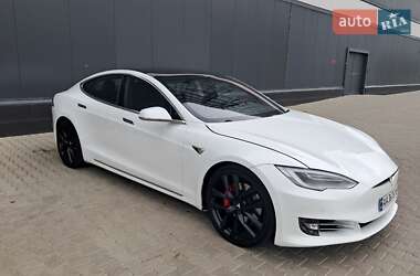 Ліфтбек Tesla Model S 2019 в Києві