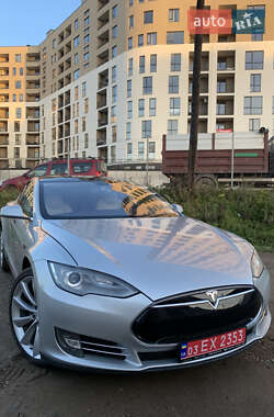 Ліфтбек Tesla Model S 2013 в Львові