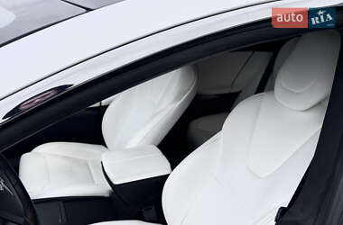 Лифтбек Tesla Model S 2018 в Луцке