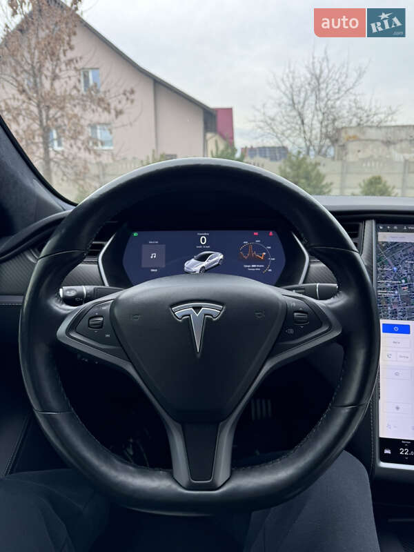 Лифтбек Tesla Model S 2018 в Луцке