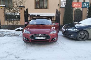 Лифтбек Tesla Model S 2014 в Львове