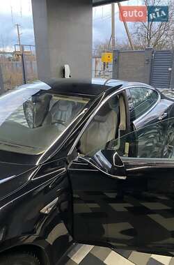 Лифтбек Tesla Model S 2014 в 