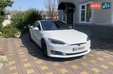 Ліфтбек Tesla Model S 2017 в 