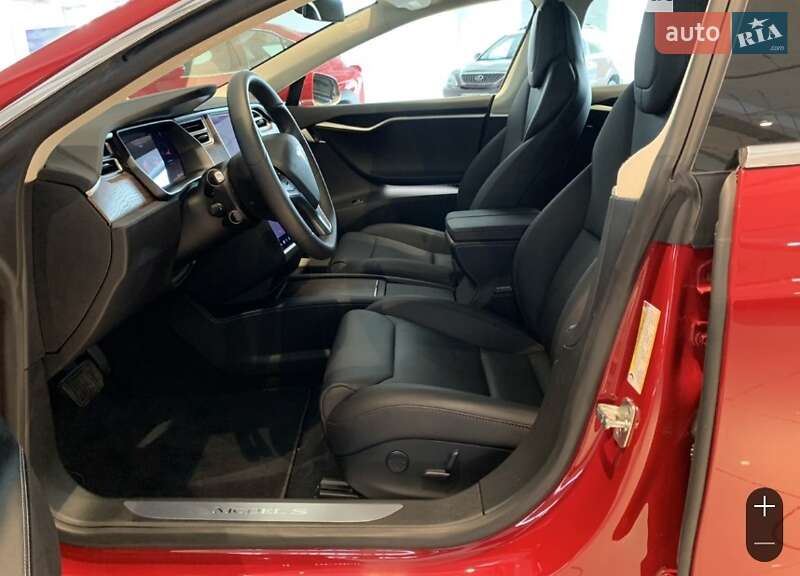 Лифтбек Tesla Model S 2018 в Киеве фото 9 Лифтбек Tesla Model S 2018 в Киеве