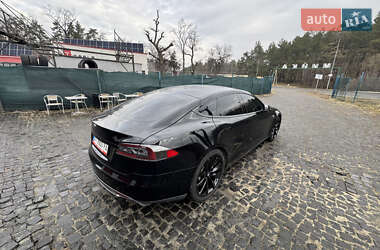 Лифтбек Tesla Model S 2014 в Киеве