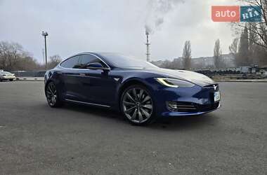 Лифтбек Tesla Model S 2016 в Одессе