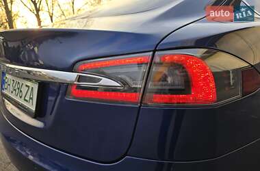 Лифтбек Tesla Model S 2016 в Одессе