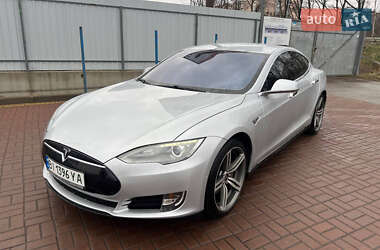 Ліфтбек Tesla Model S 2014 в Полтаві