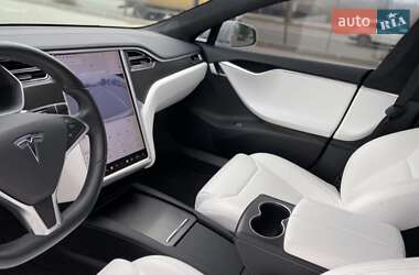 Ліфтбек Tesla Model S 2017 в 