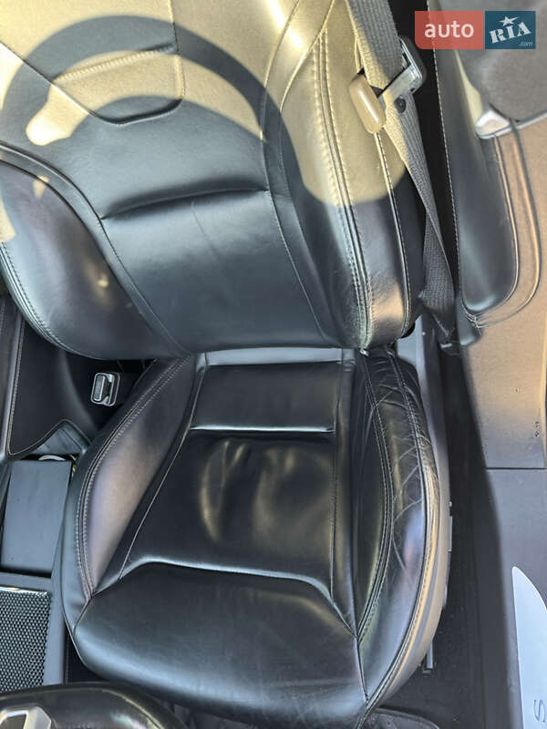 Лифтбек Tesla Model S 2016 в Киеве