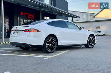 Лифтбек Tesla Model S 2014 в Ровно