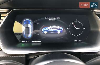 Лифтбек Tesla Model S 2018 в 